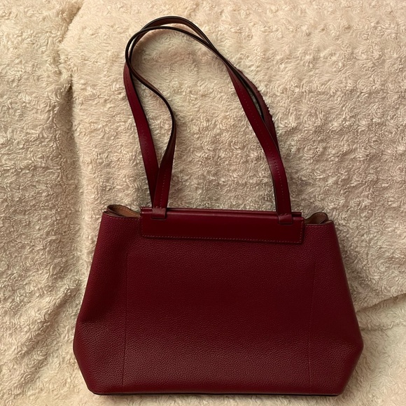 MICHAEL Michael Kors Meredith East West Bonded Leather Tote Bag in Oxblood red - Picture 7 of 16